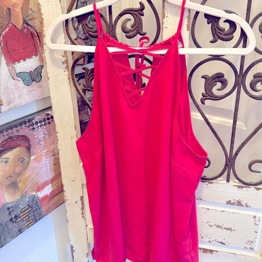 NWOT SOHO NEW YORK & COMPANY HOT PINK SPAGHETTI STRAP BLOUSE.